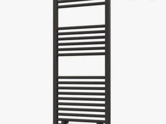 Wingrave 1200 x 500 straight multirail towel rail matt black