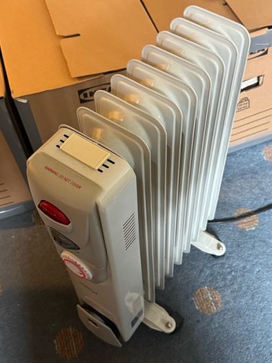 Mistral 9 fins oil radiator with timer
