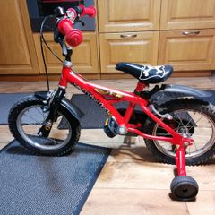 Kids bike, small boys bike with stabilisers. Pirates bike