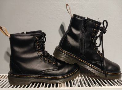 kids dr martens