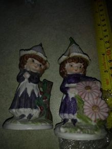Vintage 1979 Sharp ltd. Set of 2 girls figurine holding flower 12.5 cm. tall