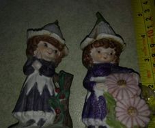 Vintage 1979 Sharp ltd. Set of 2 girls figurine holding flower 12.5 cm. tall