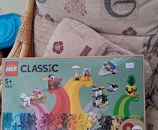 Lego 11021 90 years of play classic brick box Sealed
