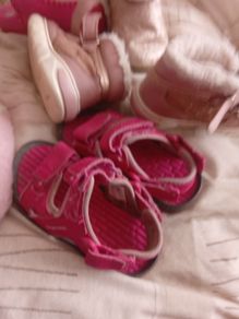 Girls sandals