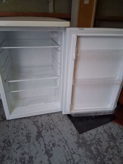 undercounter fridge