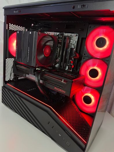High End Gaming PC | RX 9070 XT 16gb / Ryzen 7800x3d / DDR5
