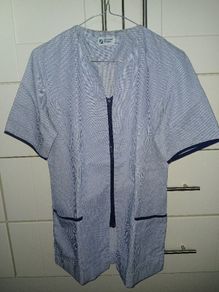 health care uniforms size 10
