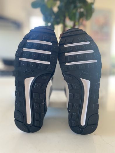 Brand new Nike runners for girls