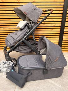 UPPAbaby Vista V2 Complete Travel System + Bassinet, Footmuff & Extras