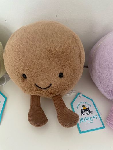New JELLYCAT Max/ Mona/ May Macarons