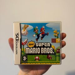 New Super Mario Bros DS - Complete in Box - Excellent Condition