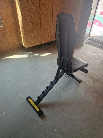 Adjustable Weight Bench, Weights and Resistance Bands