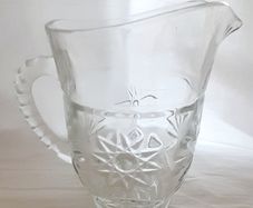 Glass jug