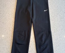 NIKE PRO Girls Black Leggings - 3/4 Capri Length- Size L