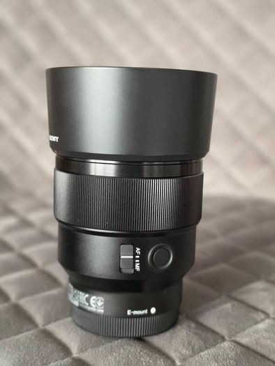 Sony Sel Fe 85mm F1.8 Syx Lens