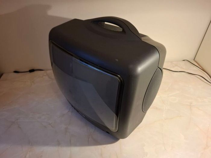 Philips 14" CRT TV (1 of 2)