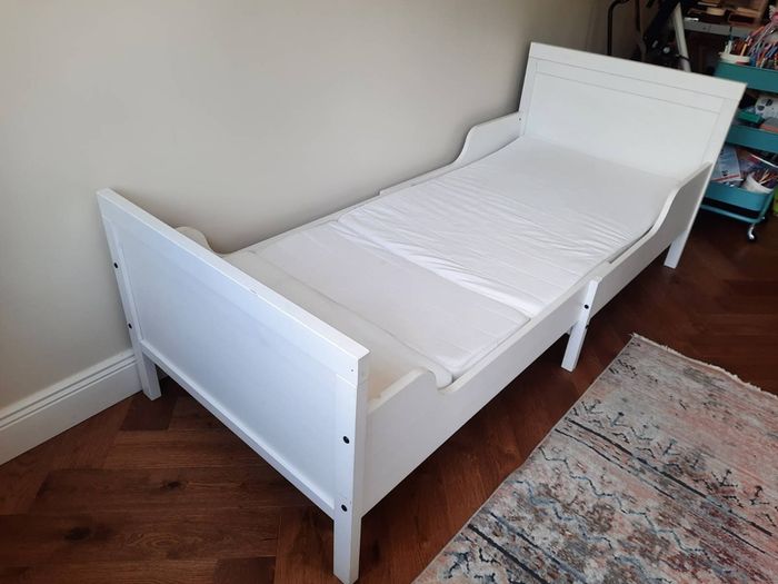 extendable IKEA child's bed