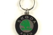 Metal Car Logo Keychain Keyrings For Skoda Octavia A5 A7 Rapid Yeti Fabia Superb Kodiaq Auto Key Chain Rings Car Accessories