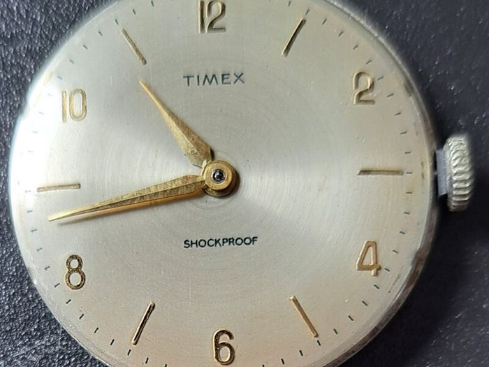 Lot of 7 non- working wristwatches