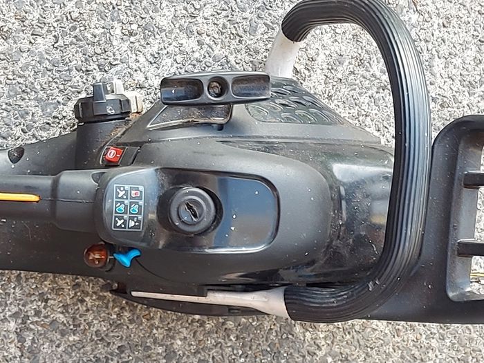 McCulloch Petrol Chainsaw in excellent condition