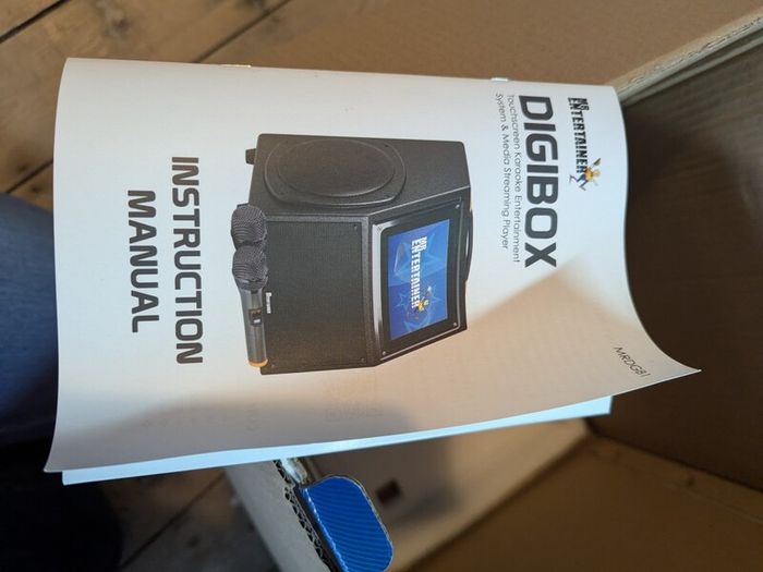 touchscreen karaoke machine