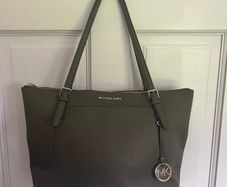 Micheal kors tote handbag