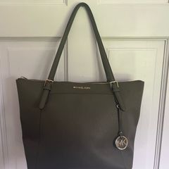 Micheal kors tote handbag