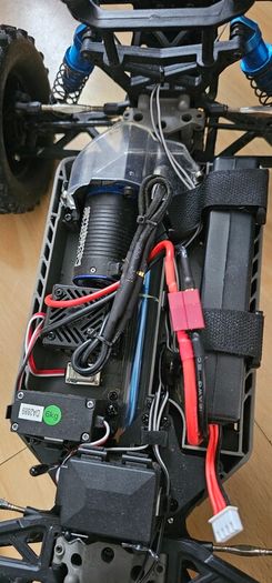 Ftx ramraider rc brushless waterproof  1/10 with box etc ready to run