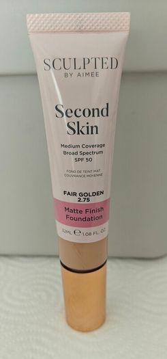 Sculpted by Aimee Second skin foundation
