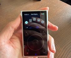 FiiO X1 2nd Gen (FX1221) High-Res Digital Audio Player + Protective Case