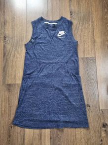 Nike ladies Dress size Small