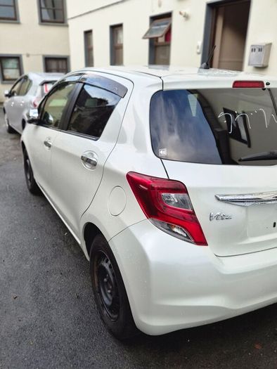 Toyota Vitz 2014 Jewela
