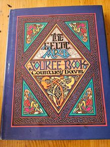 The Celtic Art Source Book. By Courtney Davis. First Edition Hardback With Dustjacket In Good Condition.  See Photos For Same.