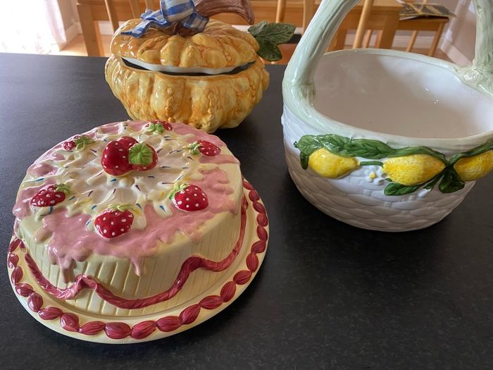 Decorative ceramics
