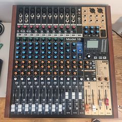 Tascam Model 16