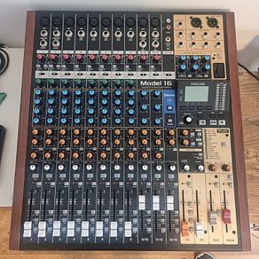 Tascam Model 16