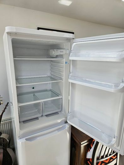 Fridge freezer