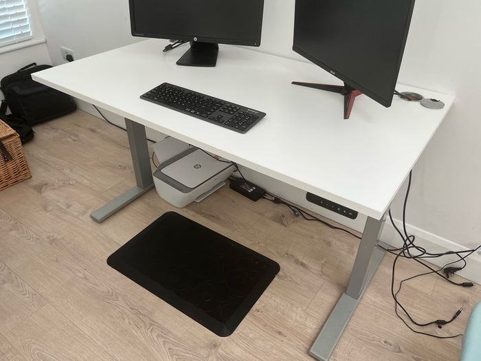 Leap Sit Stand Electric Desk