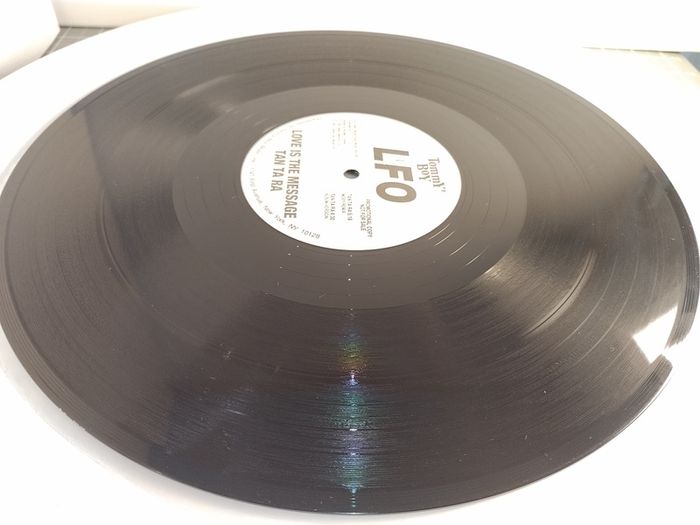 LFO - Tan Ta Ra + Love Is The Message - Tommy Boy Records - Rare US Pressing! EXCLUSIVE LFOwage! QUALITY Early 90s Bleepy TECHNO and BANGIN House BREAKS!