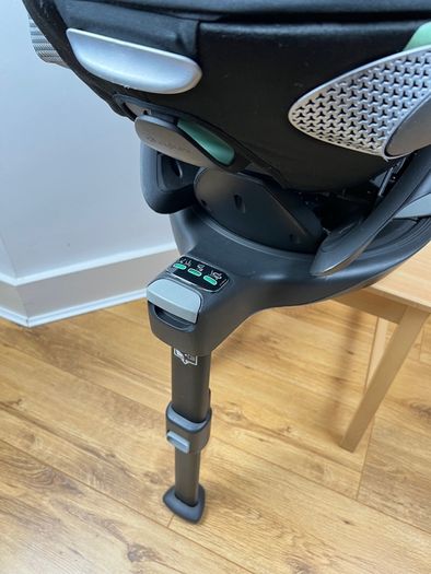 Cybex Cloud T i-Size Plus Infant Car Seat + Base T & Accessories