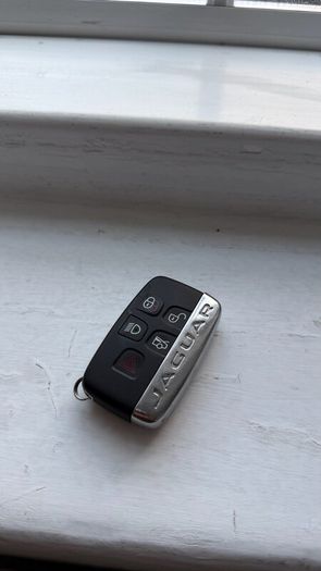 Jaguar XE 2016