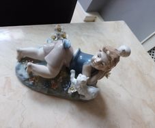 Ashford  Collection  Porcelain  "Girl, Butterfly & Cat"