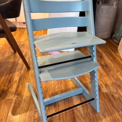Stoke tripp trapp high chair