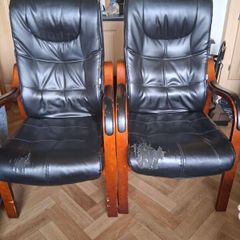 2 Fireside Armchairs .