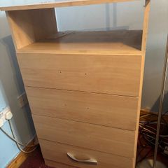 Light Oak- effect wooden Chest of 4 drawers