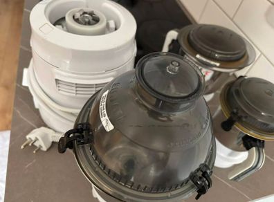 Sujata Dynamix Mixer Grinder  900W Heavy Duty  3 Stainless Steel Jars