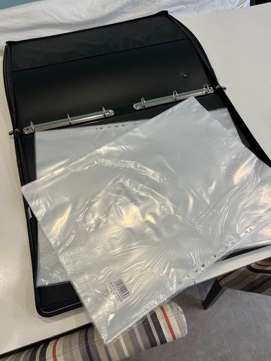 A2 portfolio Folder/Case with 20 Sleeves MAPAC