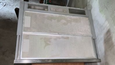 Kitchen extractor unit