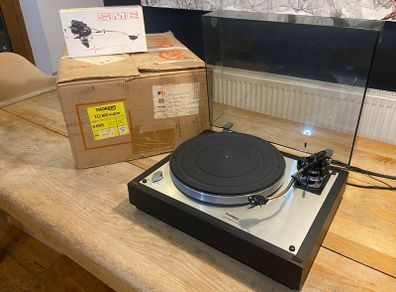 Thorens TD160 Super Turntable with SME 3009 Series 3 Tonearm, all Mint Condition and Boxed
