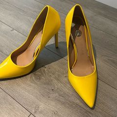 River Island High Heels Bright Yellow Size 6